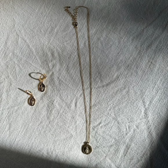 Princess Polly Necklace + Earring set - Picture 1 of 1